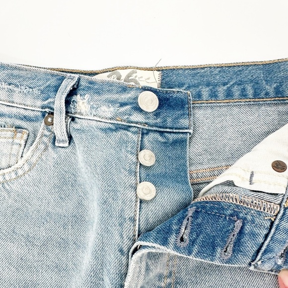 NWT Free People Lasso Shorts High Rise Button Fly Distressed Size 26 - Picture 4 of 6